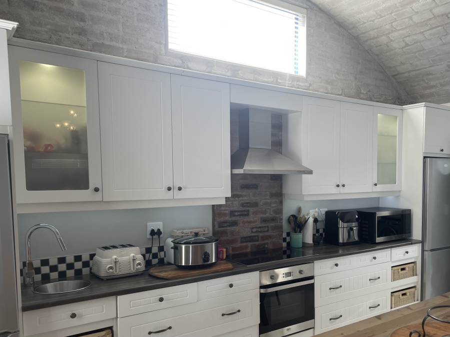 4 Bedroom Property for Sale in Paradise Beach Western Cape